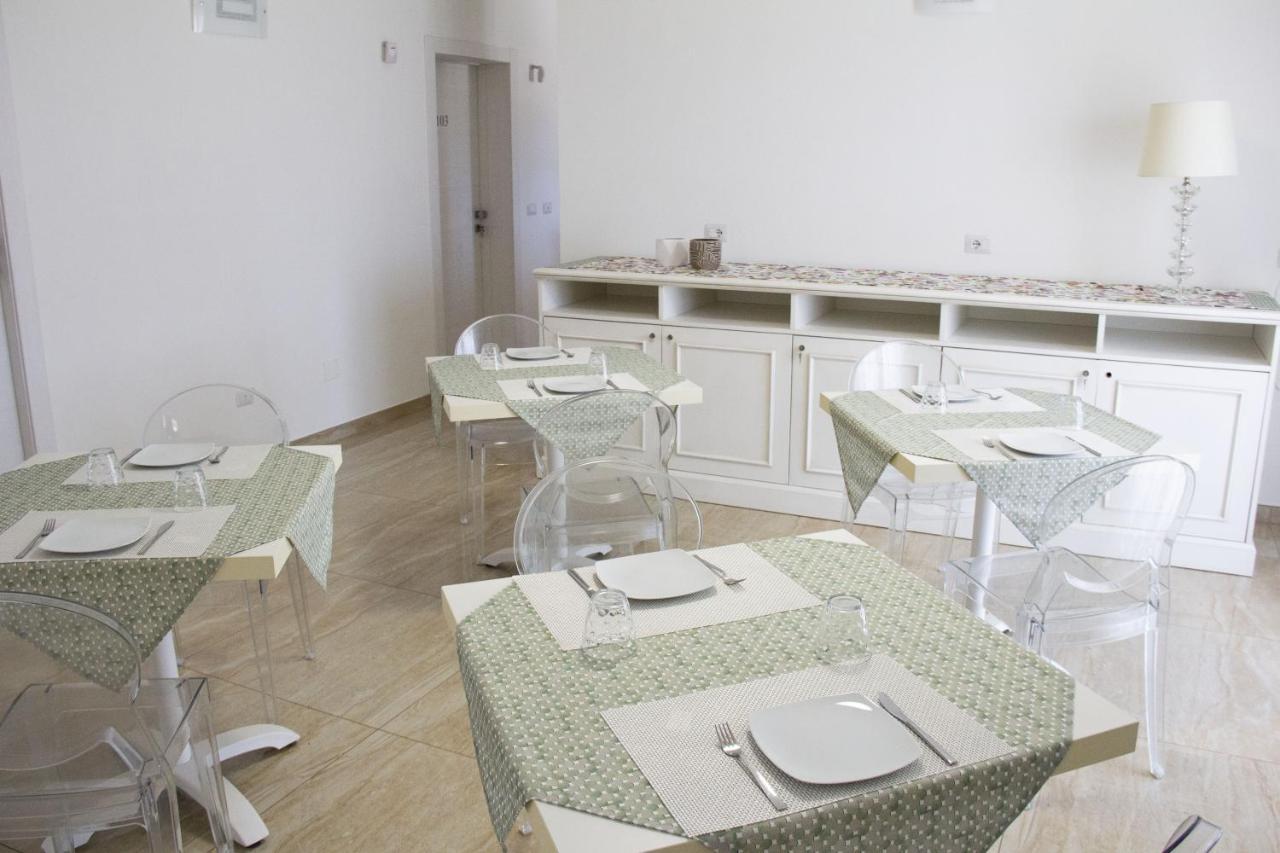 B&B Imperial Exclusive Rooms & Breakfast Porto Cesareo Bagian luar foto