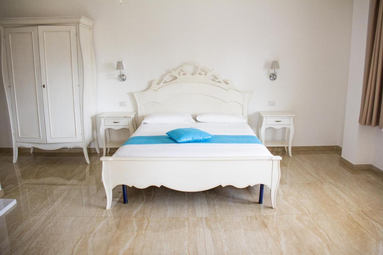 B&B Imperial Exclusive Rooms & Breakfast Porto Cesareo Bagian luar foto