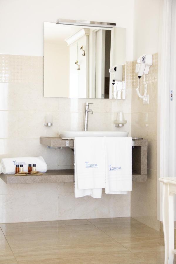 B&B Imperial Exclusive Rooms & Breakfast Porto Cesareo Bagian luar foto