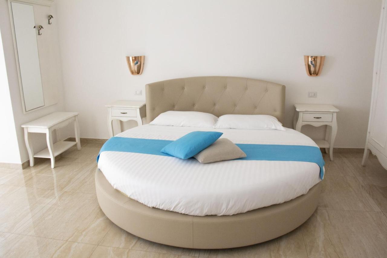 B&B Imperial Exclusive Rooms & Breakfast Porto Cesareo Bagian luar foto