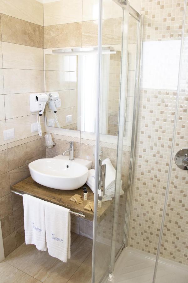 B&B Imperial Exclusive Rooms & Breakfast Porto Cesareo Bagian luar foto