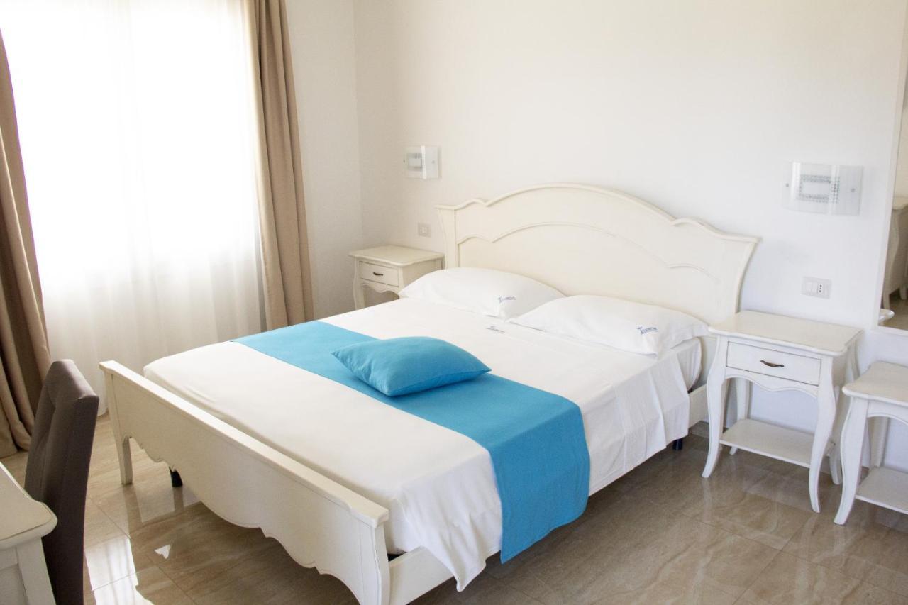 B&B Imperial Exclusive Rooms & Breakfast Porto Cesareo Bagian luar foto