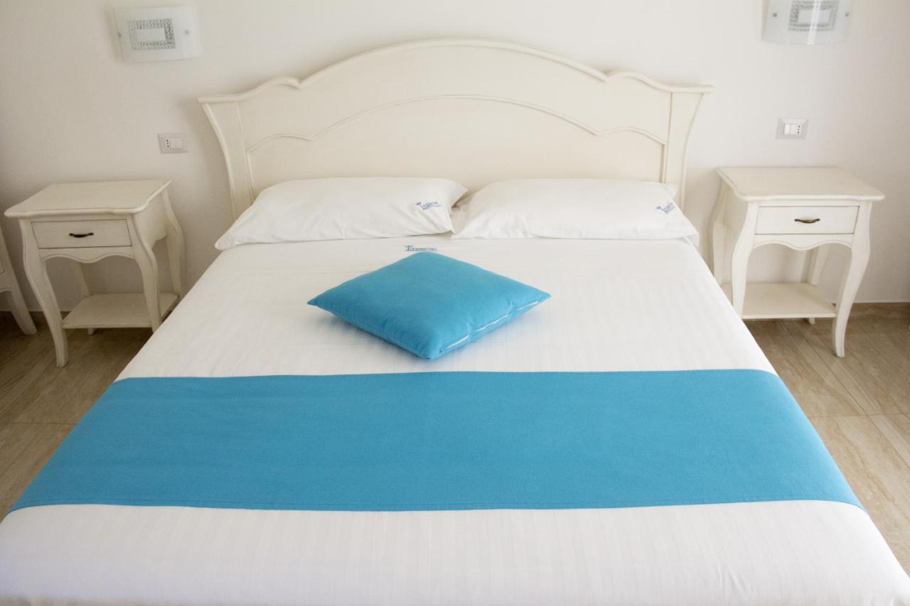 B&B Imperial Exclusive Rooms & Breakfast Porto Cesareo Bagian luar foto
