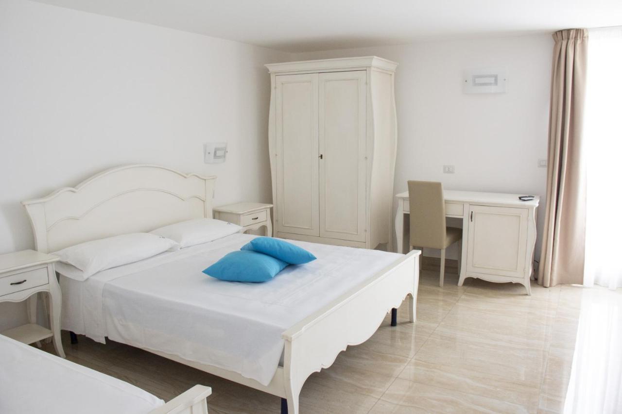 B&B Imperial Exclusive Rooms & Breakfast Porto Cesareo Bagian luar foto
